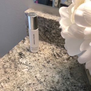 Rodan Fields Radiant Defense Sand 3 liquid